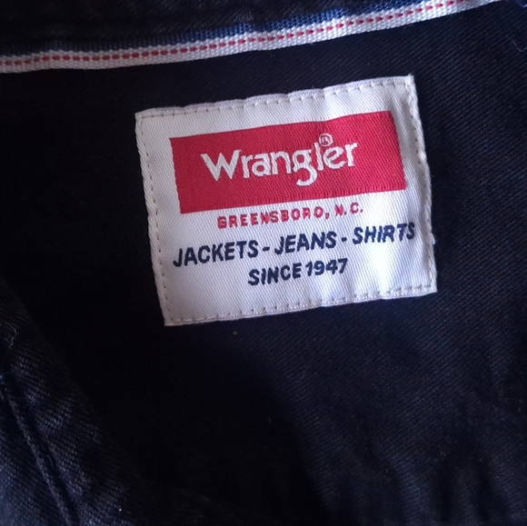 Wrangler Long Sleeved Pearl Snap - Picture 3 of 9